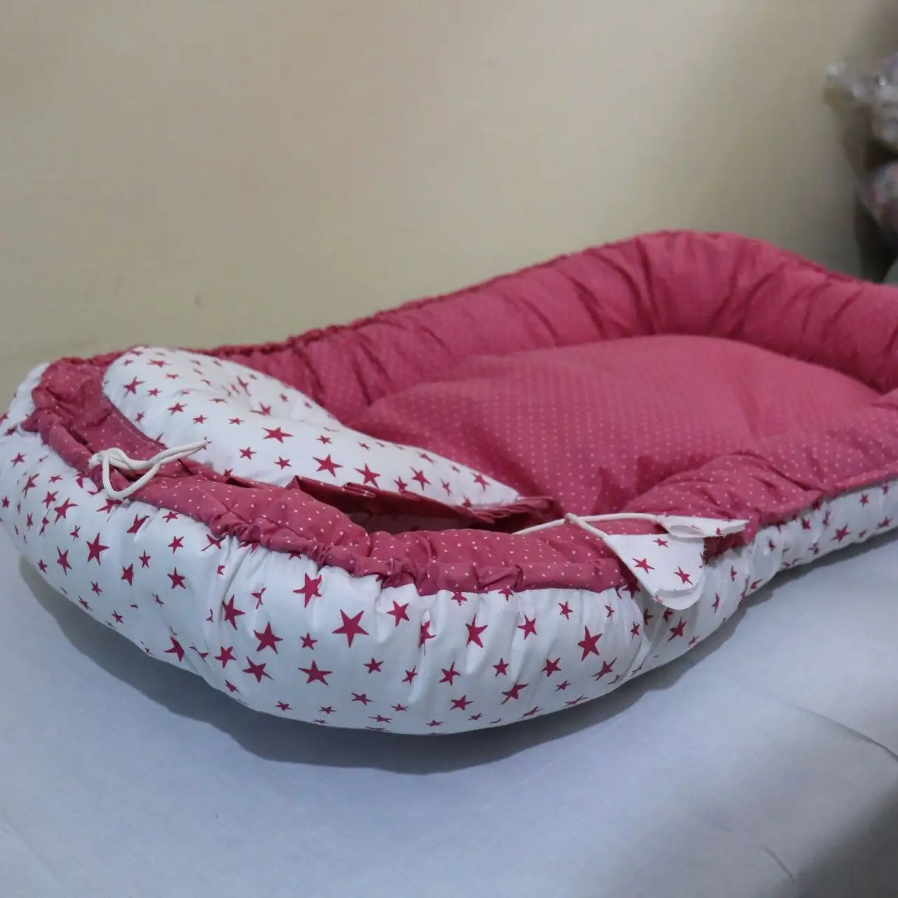  Premium Adjustable Oval Baby Bed- Pink