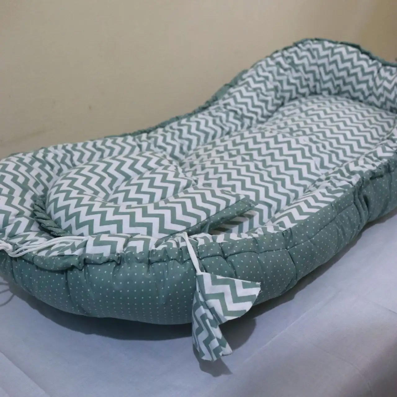 Premium Adjustable Oval Baby Bed- Green