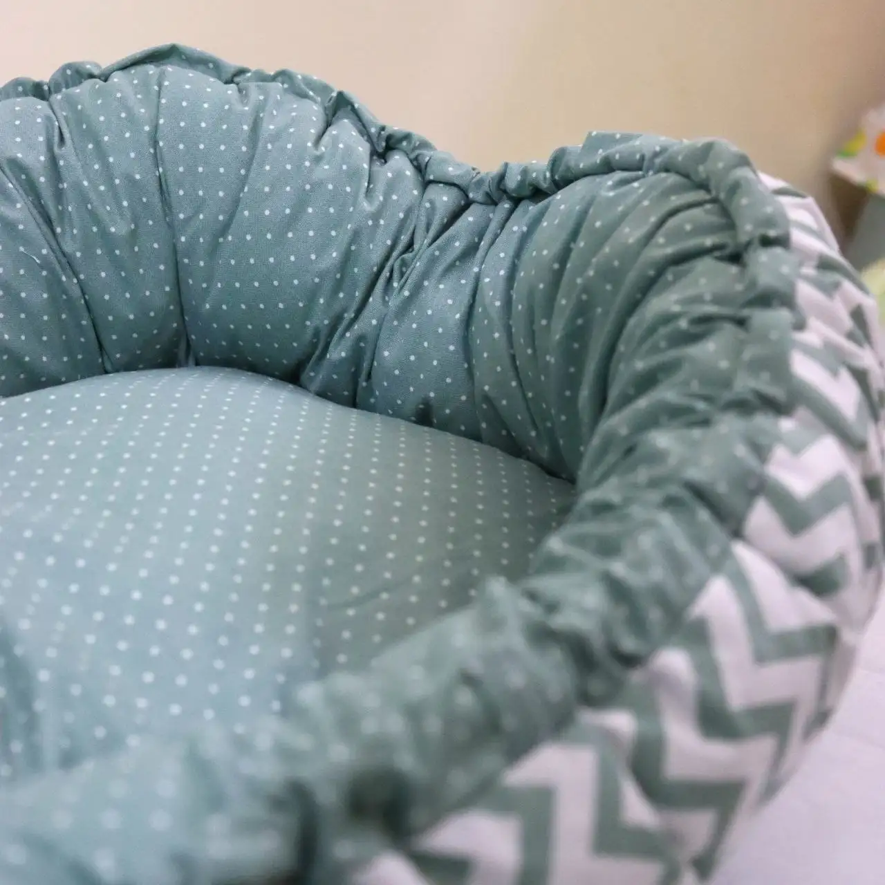 Premium Adjustable Oval Baby Bed- Green